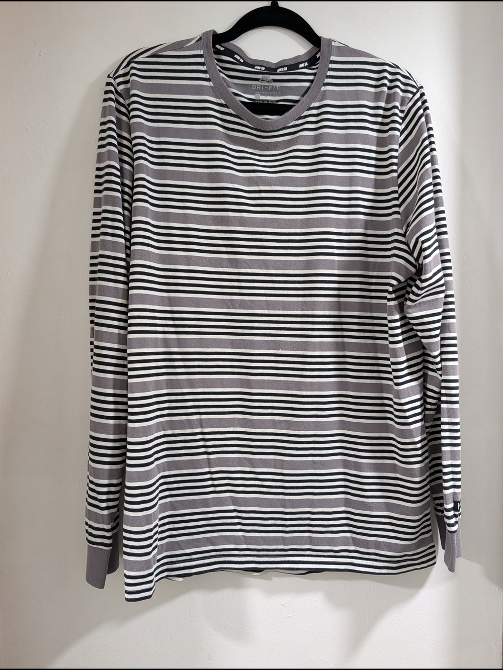 Nike SB Dri-Fit Long-Sleeve Striped Crewneck Shirt - Gray & White